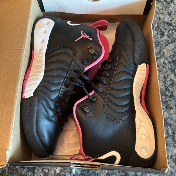 Jordan jump man pro Black and Pink Sneakers with Bold Design EUC 7Y or W8.5 - Picture 15 of 16